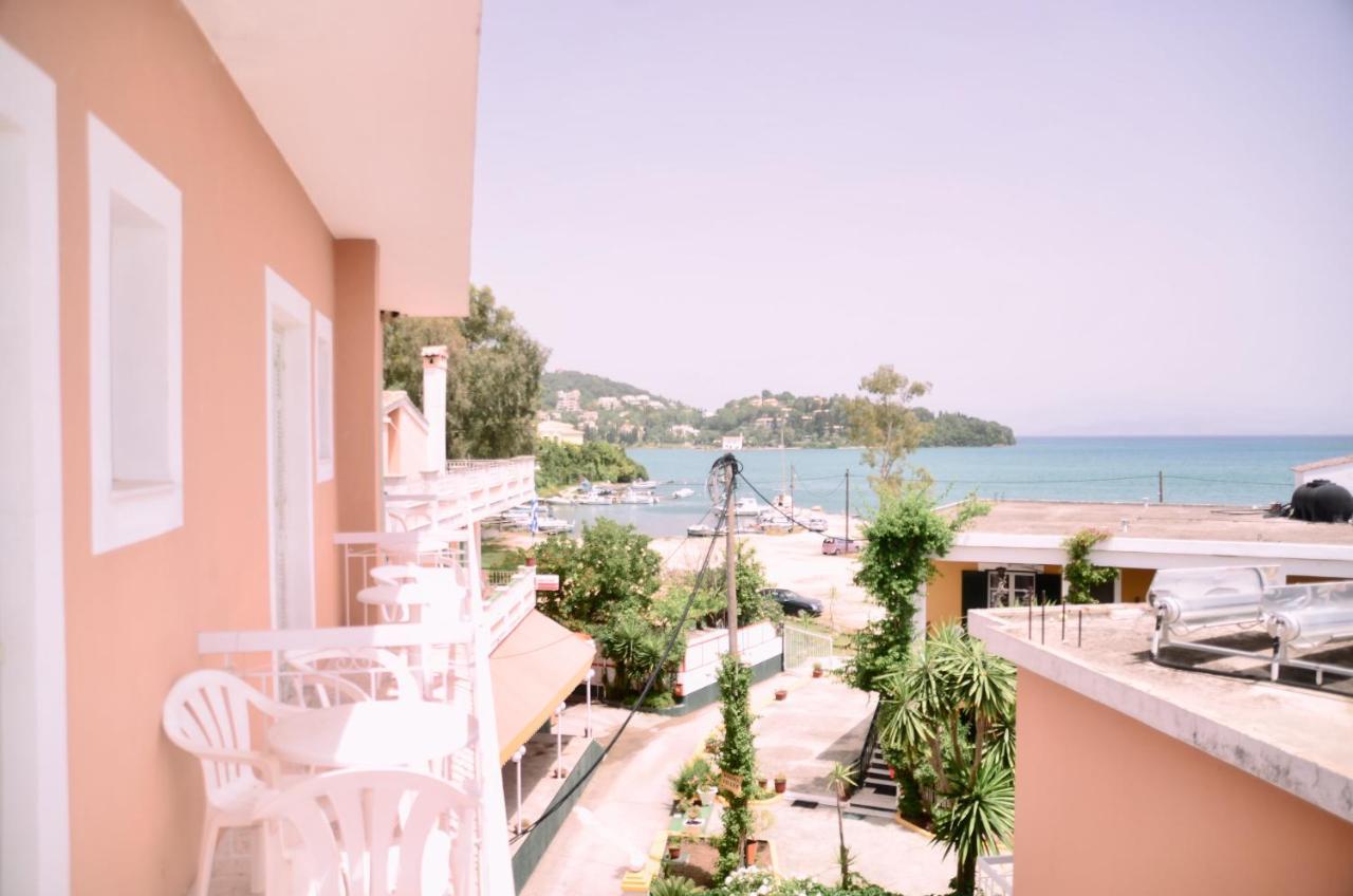 Sirena Beach Guviá Kültér fotó