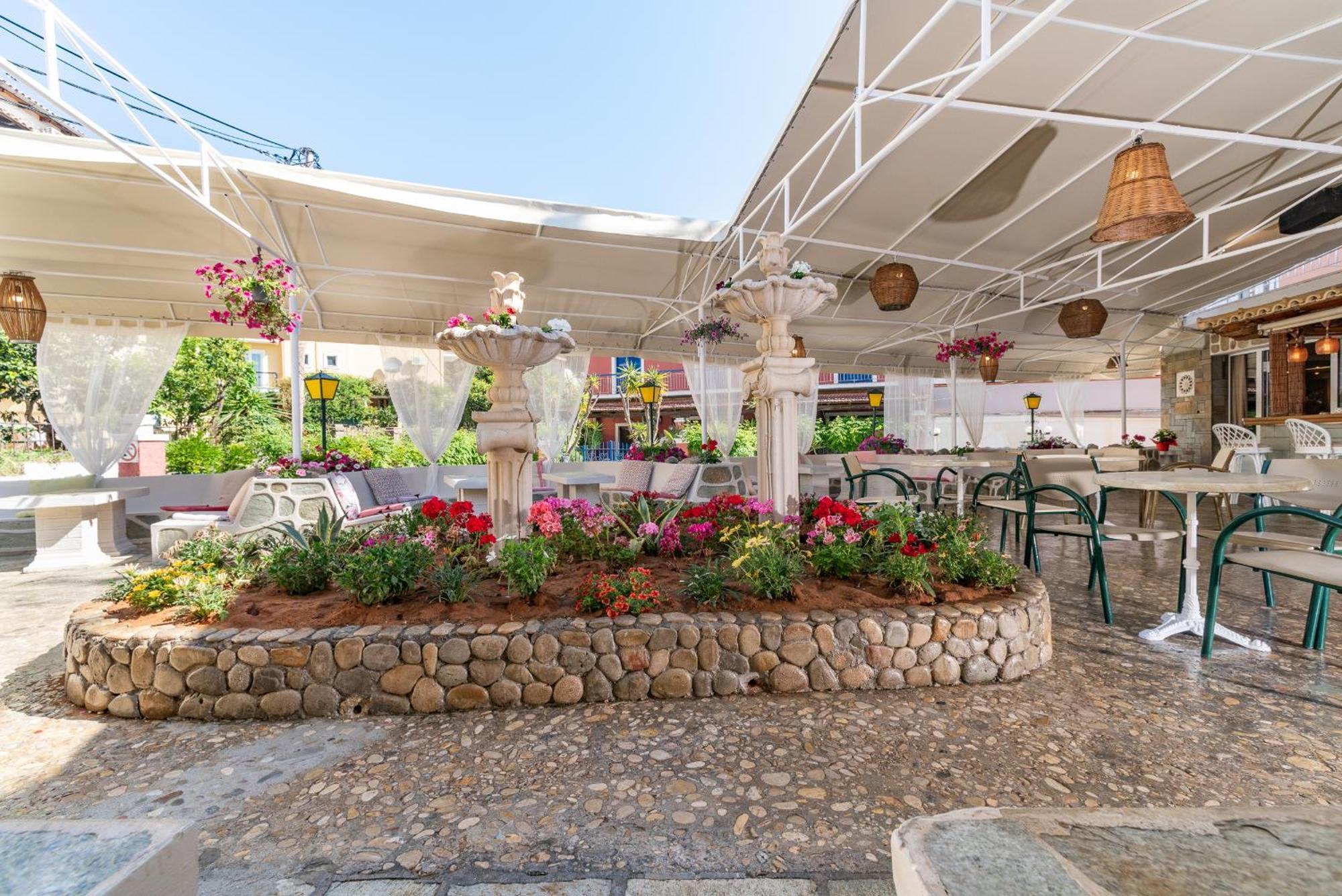 Sirena Beach Guviá Kültér fotó