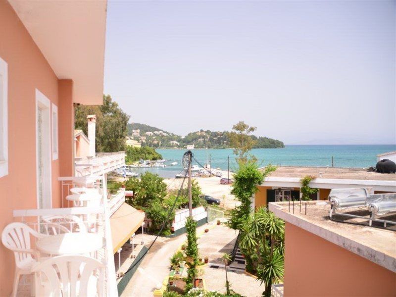 Sirena Beach Guviá Kültér fotó